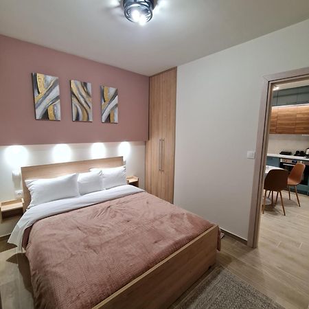 Zigos Apartments إيغومينيتسا المظهر الخارجي الصورة