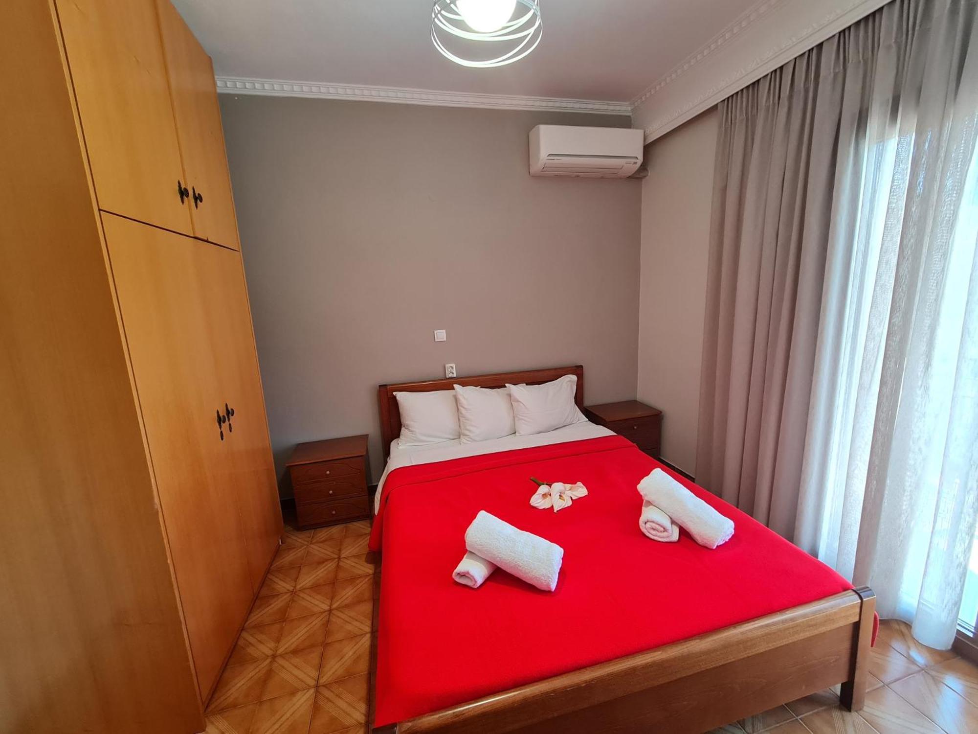 Zigos Apartments إيغومينيتسا الغرفة الصورة