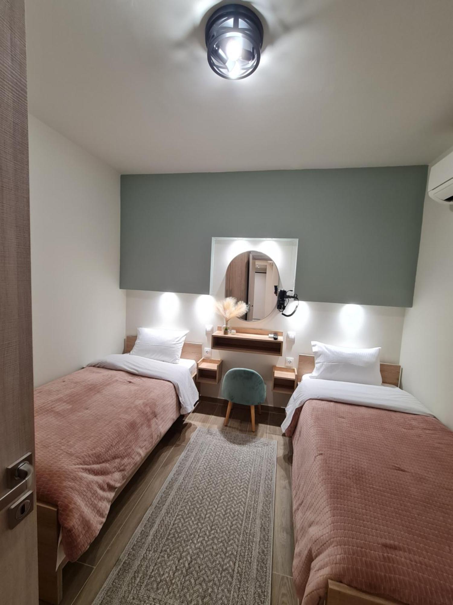 Zigos Apartments إيغومينيتسا المظهر الخارجي الصورة